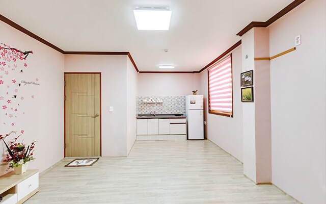 Buan Sagyejeol Pension