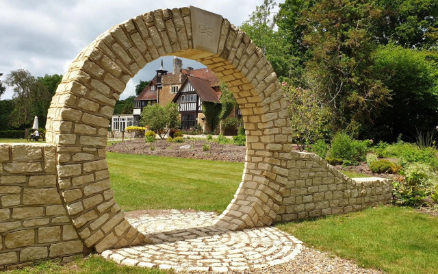 Farnham House Hotel