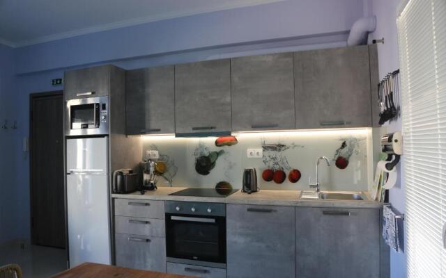 Casa Anthos Free Parking