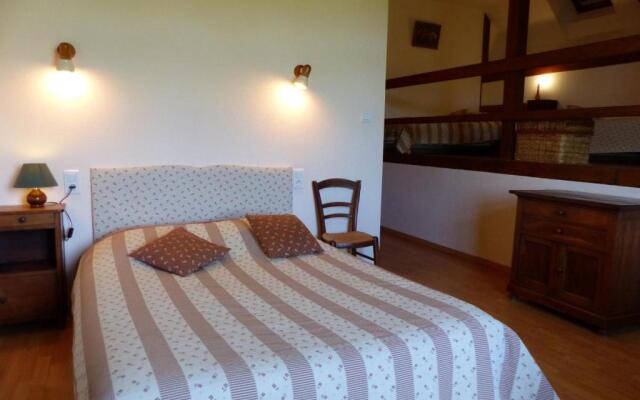 Gîte Audes, 6 pièces, 15 personnes - FR-1-489-144