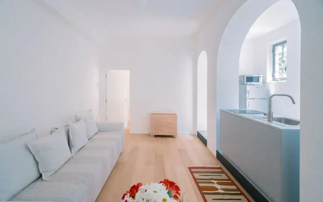 Alex Suite