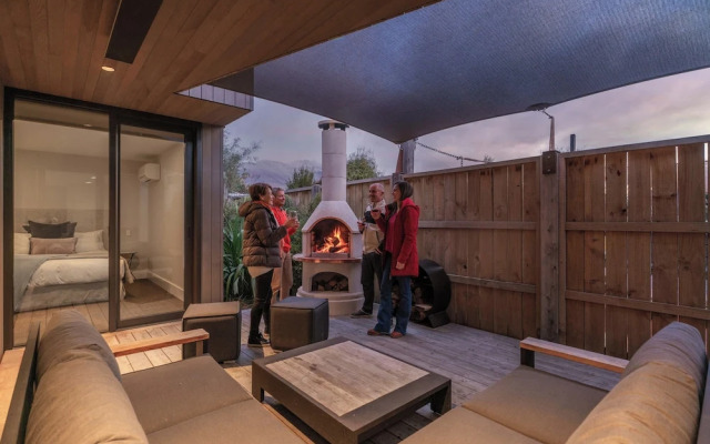 Central Queenstown Villa & Spa