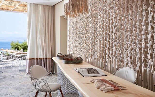Canal Suites