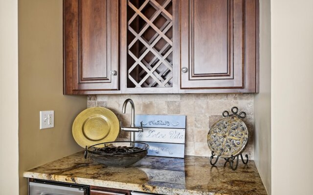 Oceania 902 - Gulf Front 3 BR - sleeps 6 3 Bedroom Condo by RedAwning