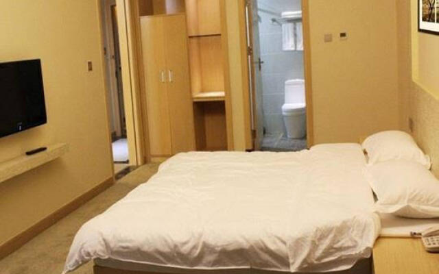 ZMAX Chao Man Hotel (Guangzhou high speed rail South Station Nanpu subway station shop)