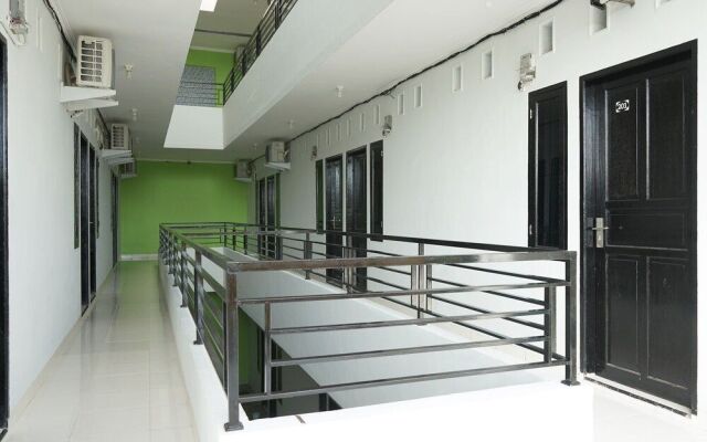 SPOT ON 2330 Pondok Grand Mamoa