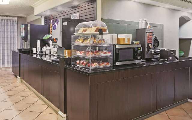 Travelodge by Wyndham Houston Cy-Fair