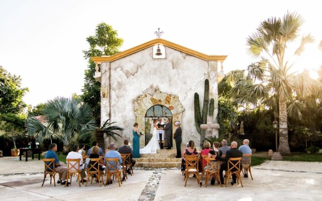El Encanto Inn
