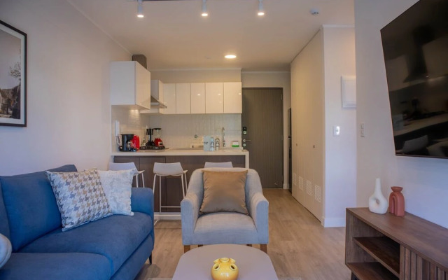 w Striking 2BR w Terrace in Miraflores
