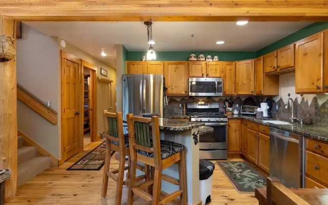 8766 Trappers Crossing 2 Bedroom Townhouse