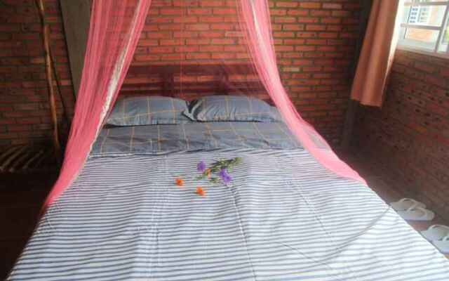 Bau Bi Mini Farmstay Mekong - Tien Giang