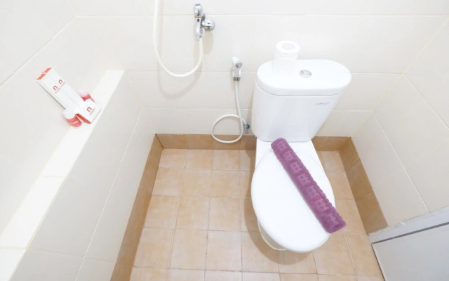 Bassura City Apartment Connect to Swimming Pool