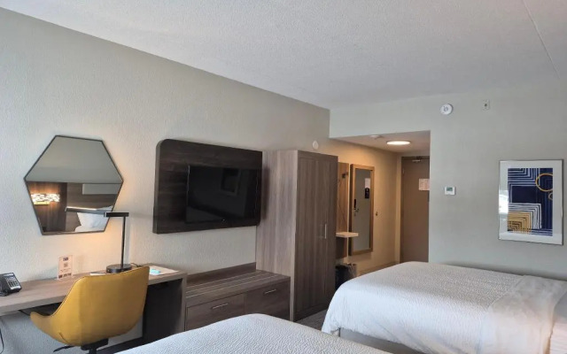 Holiday Inn Express Dryden