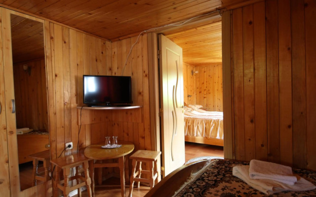 Pensiunea Dealul Frumos