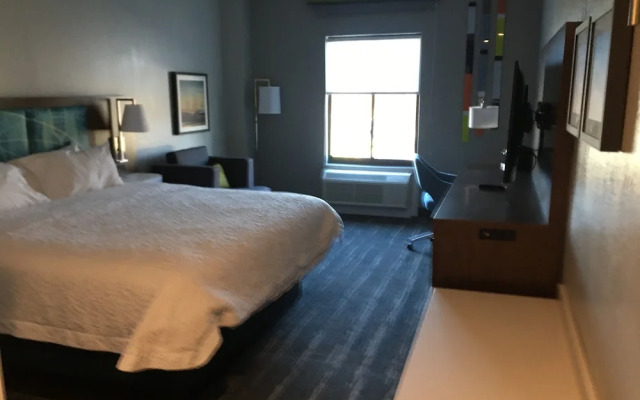 Hampton Inn Old Bridge