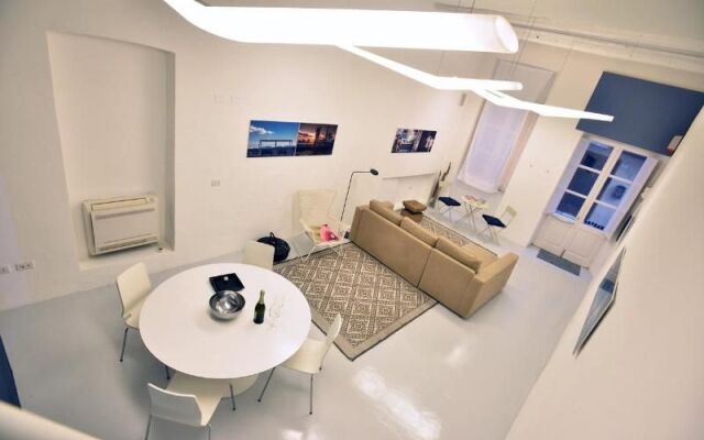 IzzHome Loft and Art