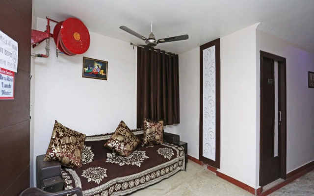 Hotel B R International by OYO Rooms
