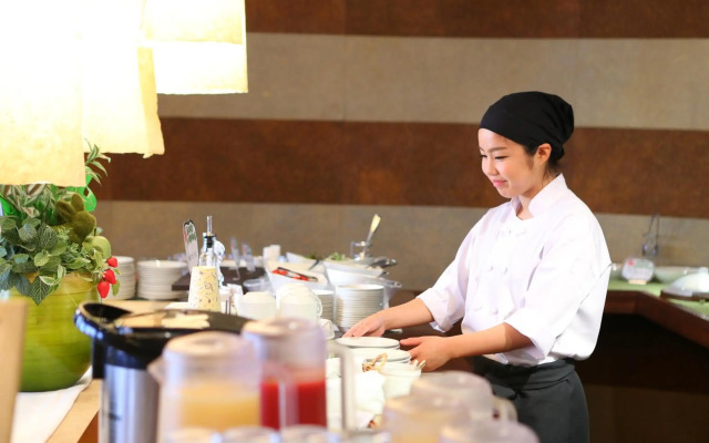 Juraku Stay (formerly Leopalace Hotel Niigata)