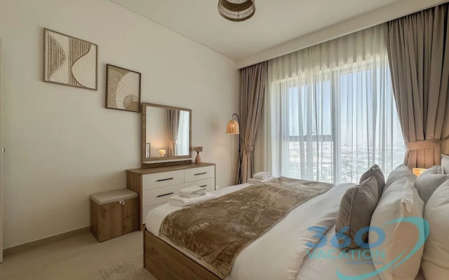 Downtown Views 1 BR Apartment high floor