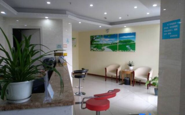 Pinghu Golden Bay Hotel