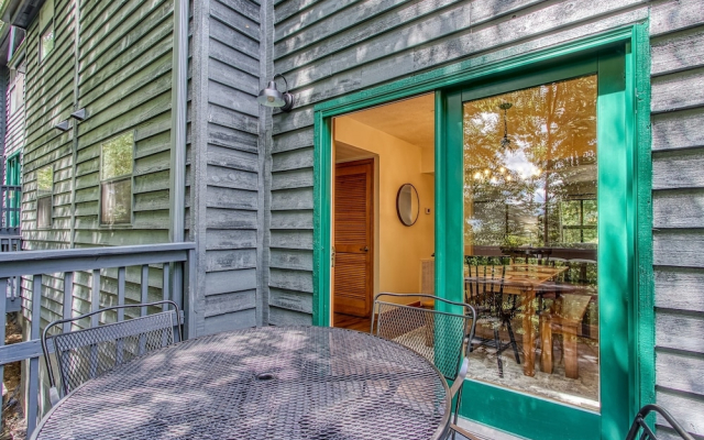 Pinecrest Townhomes-1K-2Q Unit-Renovated