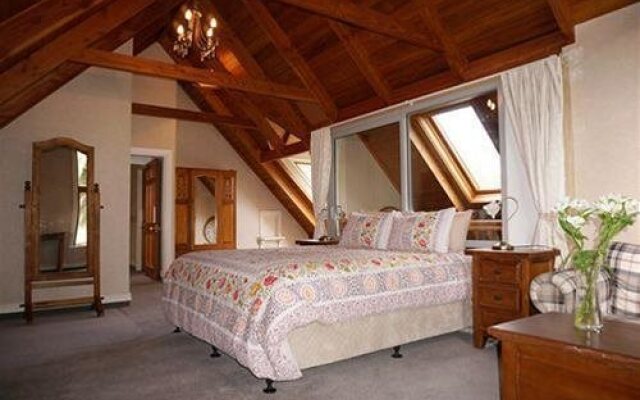 Gingerbread Lodge