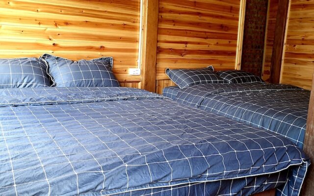 Tavan Dragon House - Hostel