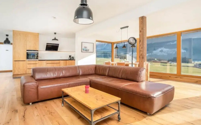 Exclusive Chalet With Sauna and Glacier View