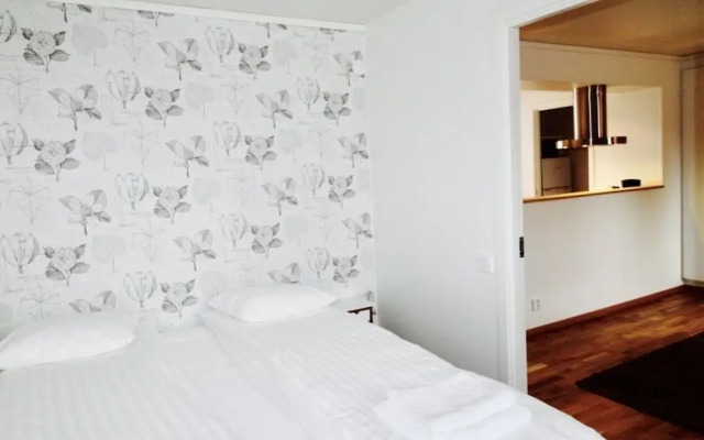 Easy Livin Apartment Hotel by Stubor