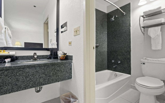 Best Western Oakbrook Inn