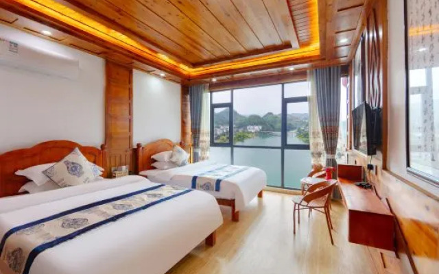 Guixin Inn (Furong Town Scenic Area)