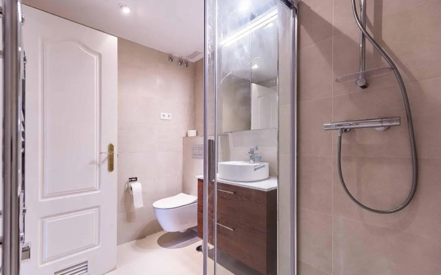 75-Apartment with Views in Elviria, Marbella