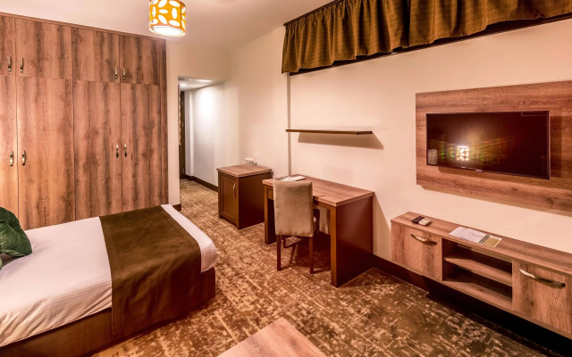 Oscar Park Hotel