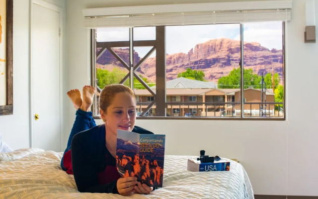 Expedition Lodge