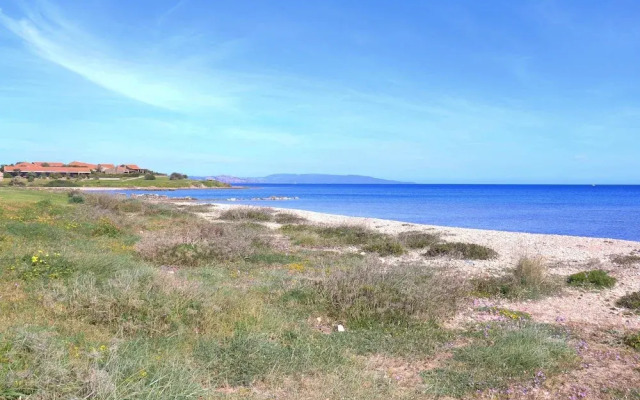 Villino Maja 2 Bedrooms Apartment in Stintino