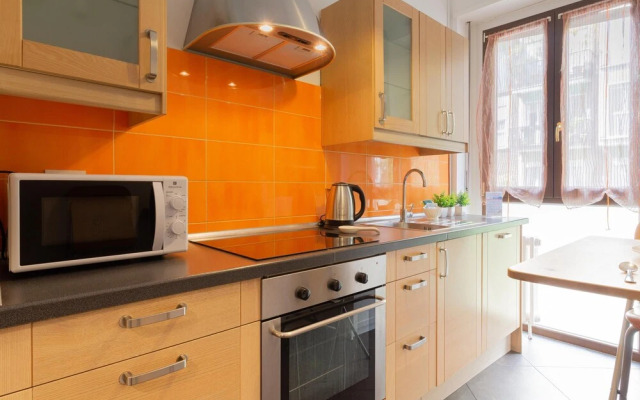 Madamart - 301 Autodromof1 Centro