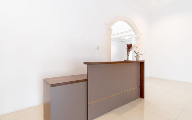 Medan Guest House by OYO Rooms