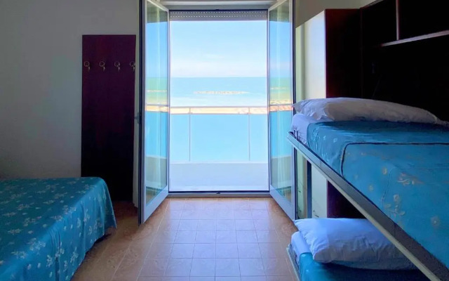 Hotel Sayonara