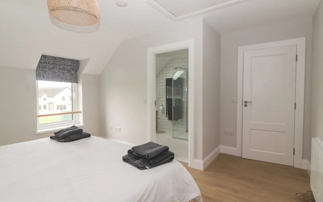 19A Lighthouse Village