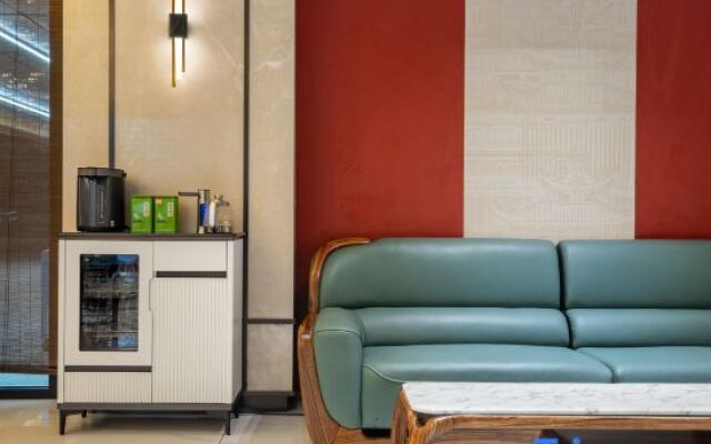 Jinghang Flight Hotel (Guiyang Longdongbao Airport Store)