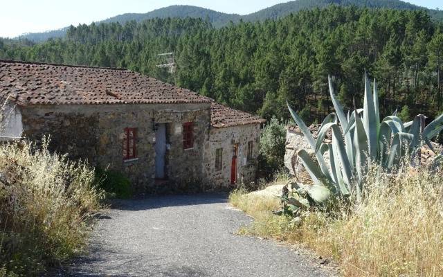 Palheiros da Ribeira