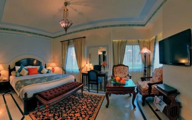 Orient Taj Hotel &Resort