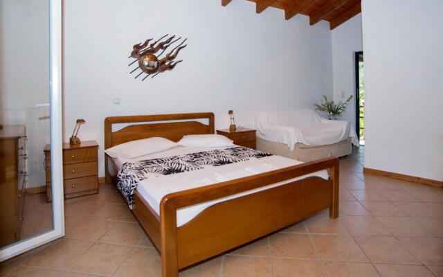 Nandia Studio & Apartment