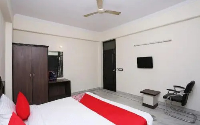 OYO 15784 Flagship Bus Stand