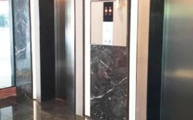 The Excel Groove Condo at Lasalle 52