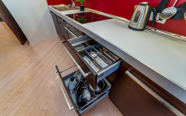 Европа Центр на улице Фролова 31