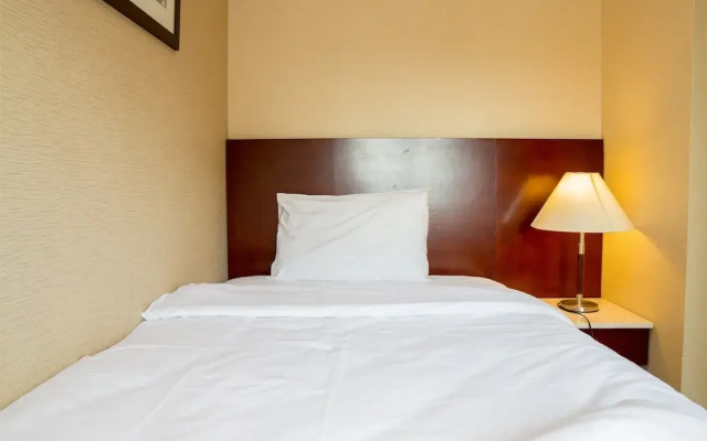 2BR Apartment with Private Bathtub at Galeri Ciumbuleuit 1