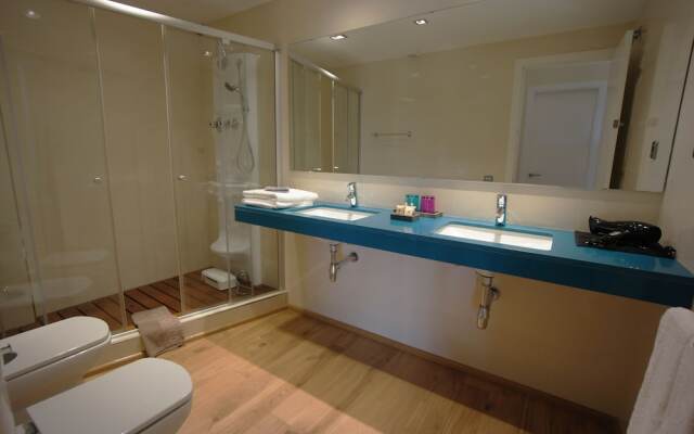 Buil & Gine Wine Hotel