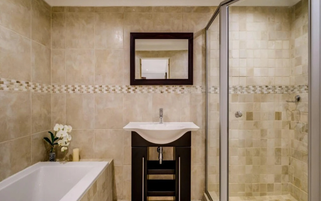 Spindrift in Camps Bay