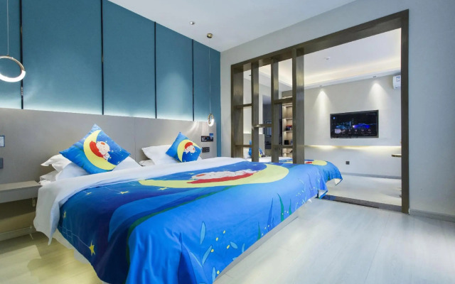 Jinhuang Future Hotel